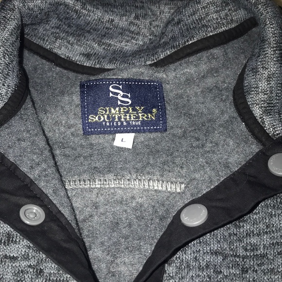 Gray/black pullover - Picture 2 of 4